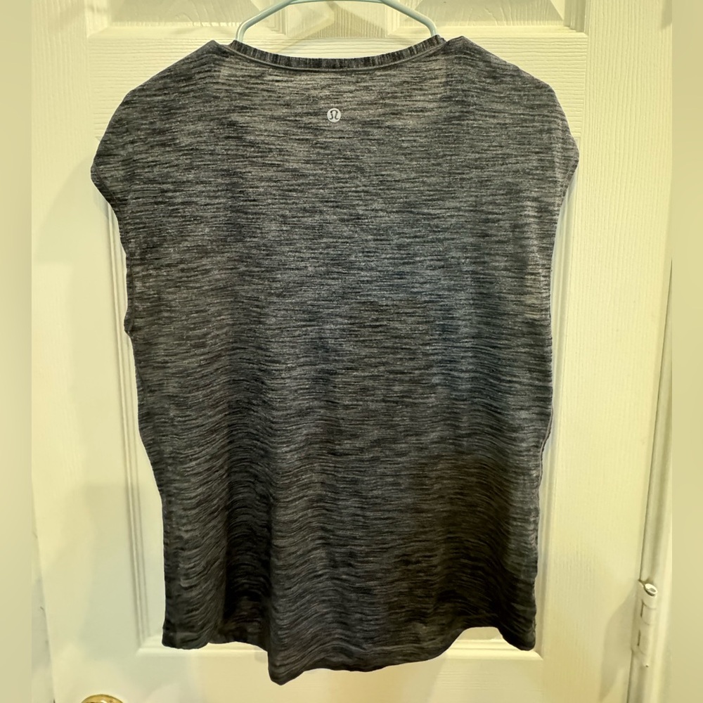 Lululemon soft t-shirt. Size 8